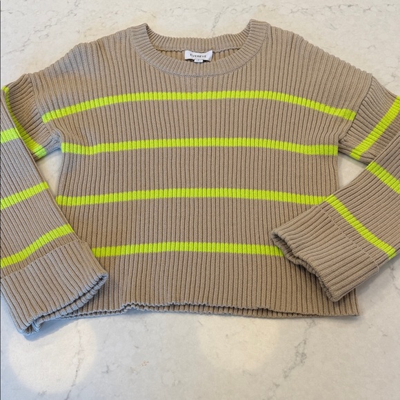 Evereve Emma Crew Stripe Pullover Size Large - Picture 3 of 9